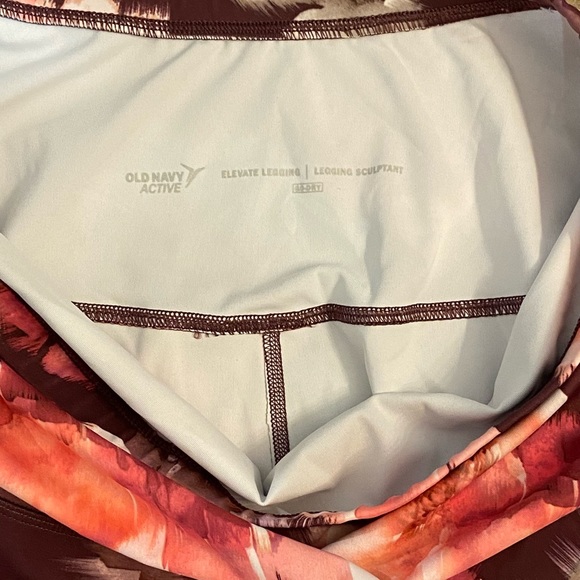 Two Old navy maternity leggings - Picture 5 of 8